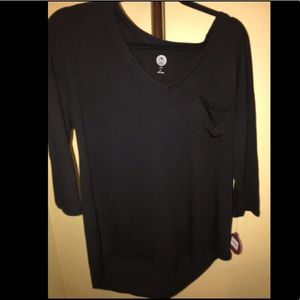🔴 Brand new Basic Black Top -Kohl’s